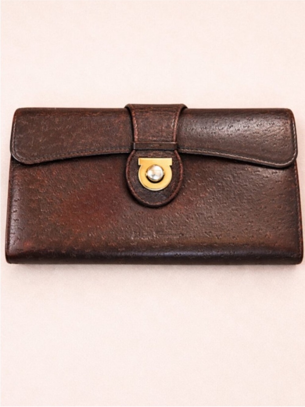 Salvatore Ferragamo Vintage Gancini Brown Leather Long
Bifold Wallet - Picture 12 of 12